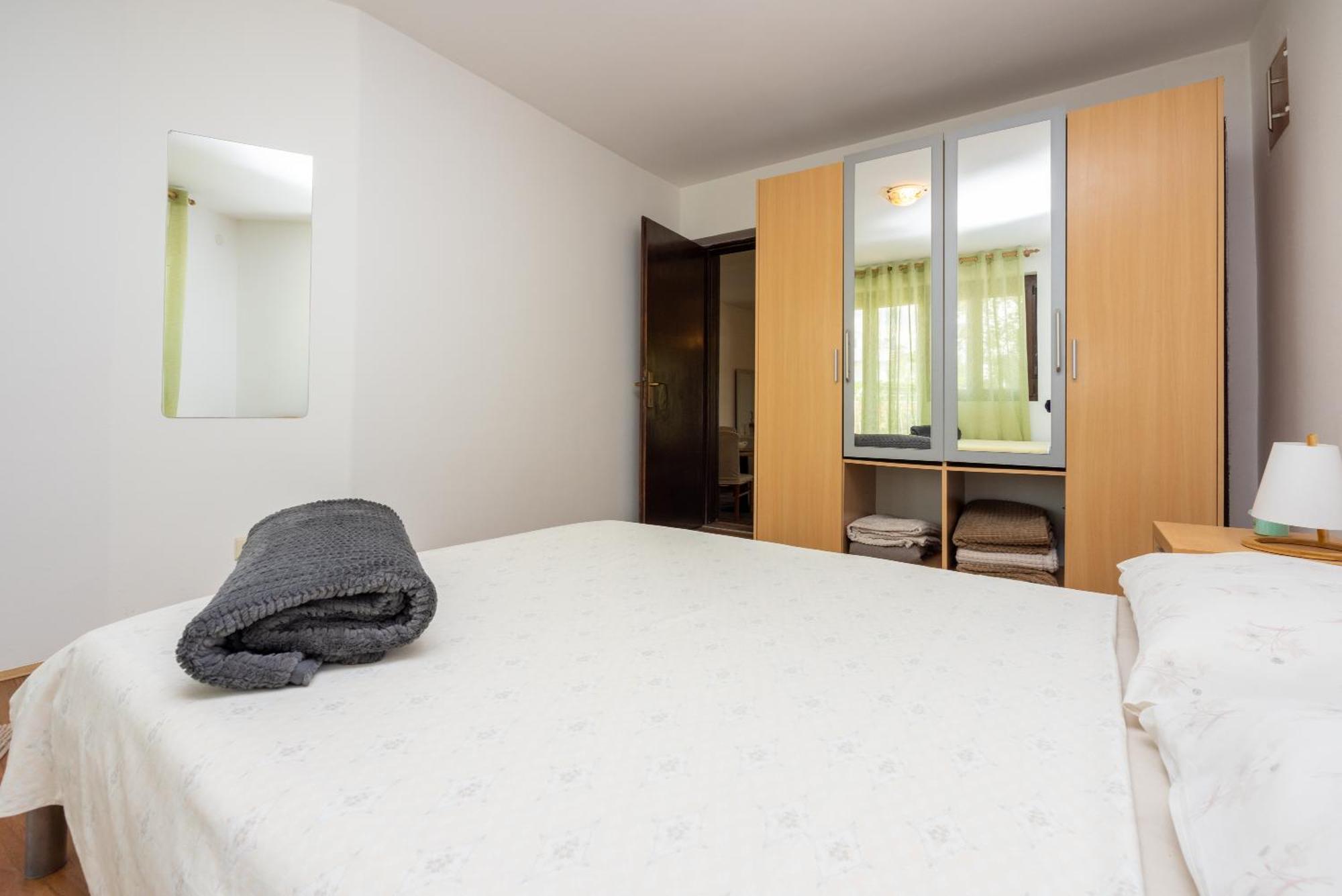 Apartment Dom Ядраново Екстериор снимка