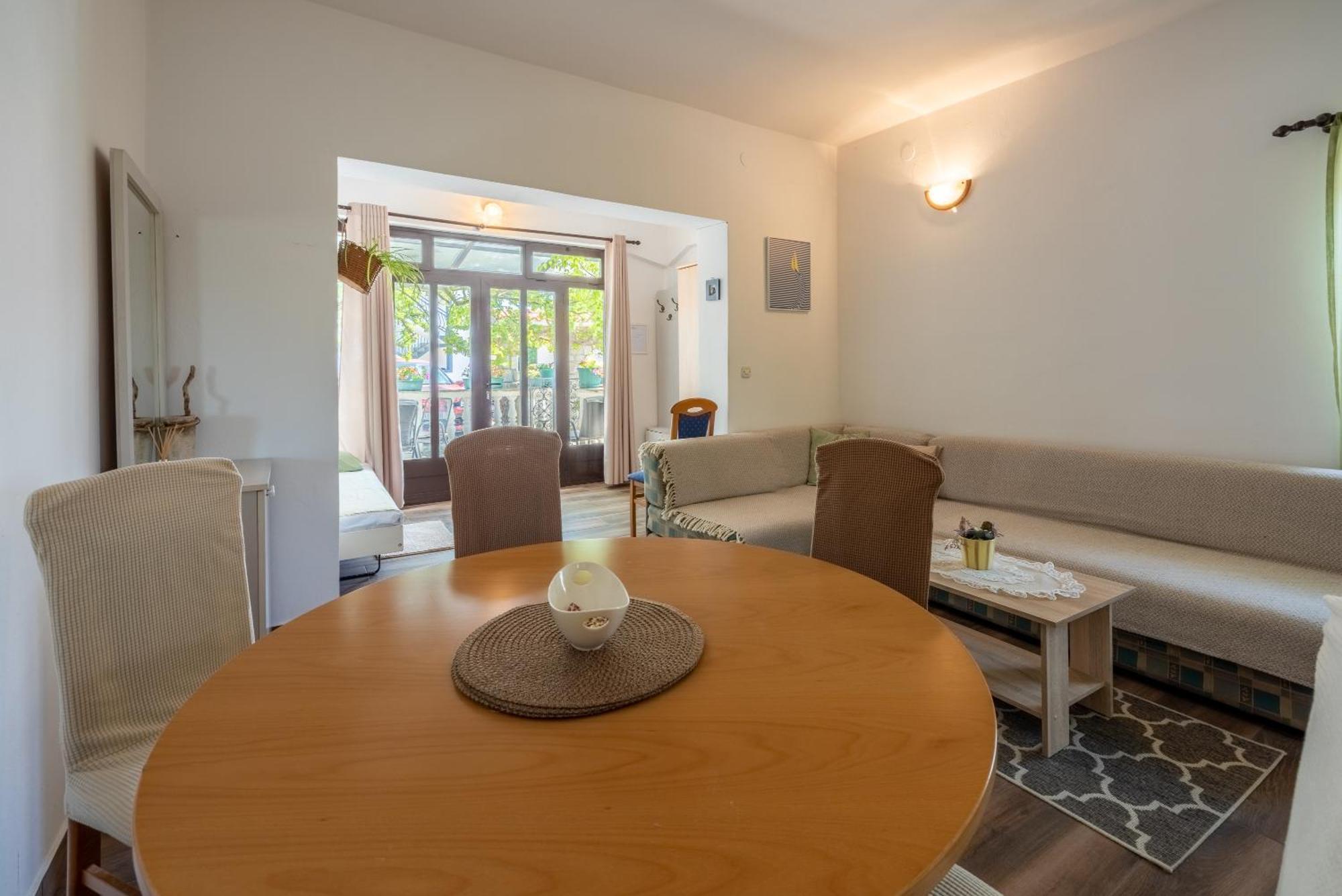 Apartment Dom Ядраново Екстериор снимка